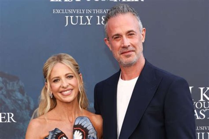 A Deep Dive Into Freddie Prinze Jr. And Sarah Michelle Gellar's Marriage
