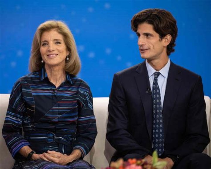 Uncover "Who Is She Married To" Family Details