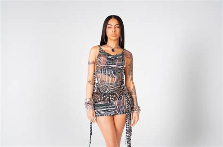 Unveiling The Captivating Allure Of "watch La Menor Queen Video Viral Se": A Journey Of Discovery