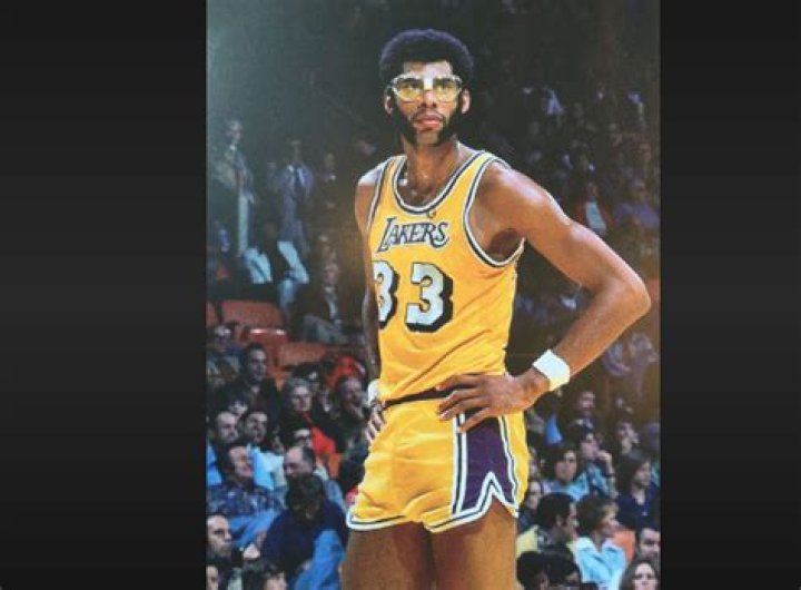 Unveiling The Towering Legacy: Unraveling Kareem Abdul-Jabbar's Height