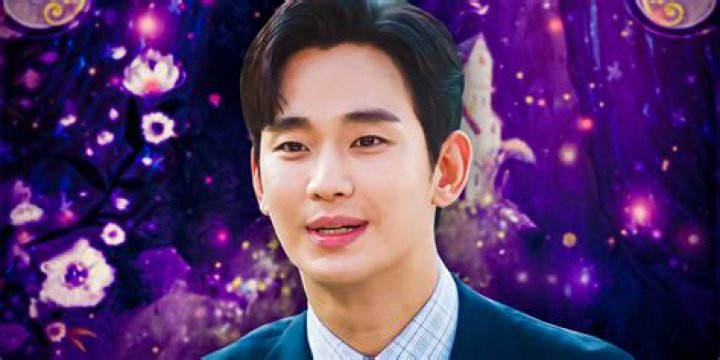 Who Is The Enchanting Woman In Kim Soo-hyun's Heart?